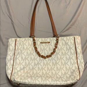 Michael Kors Logo Shoulder Bag